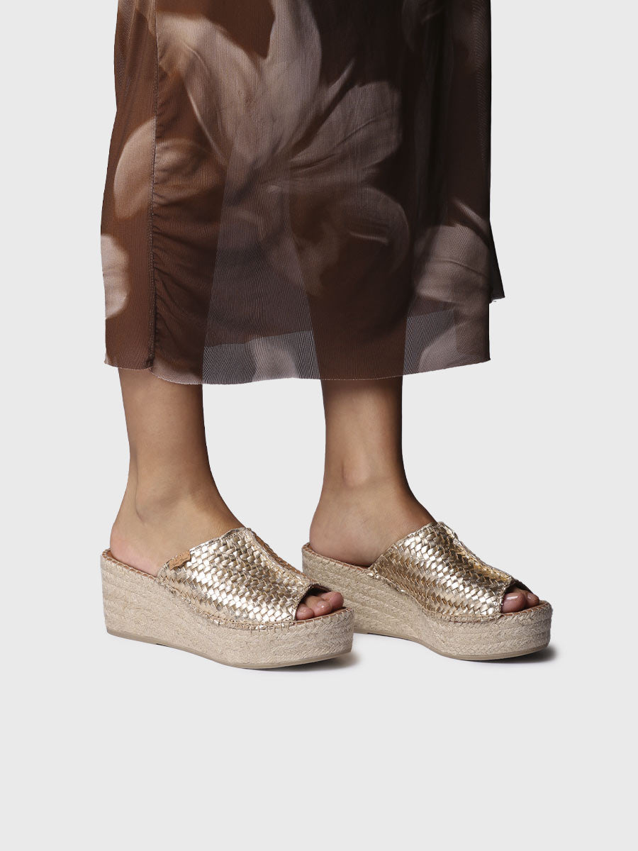 Alpargata de cuña estilo peep toe | ISOLDA