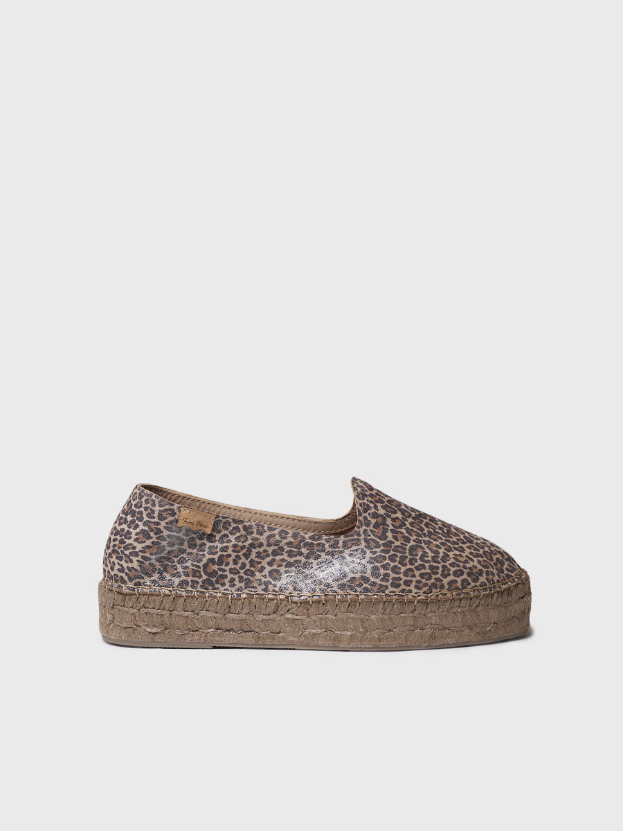 Alpargata plana de mujer en animal print | KASIA