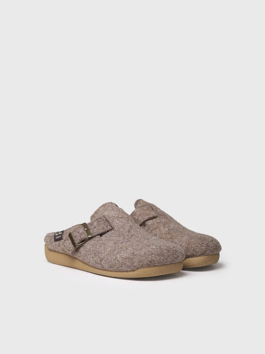 Pantufla para mujer tipo zueco con hebilla | MIMA-FP