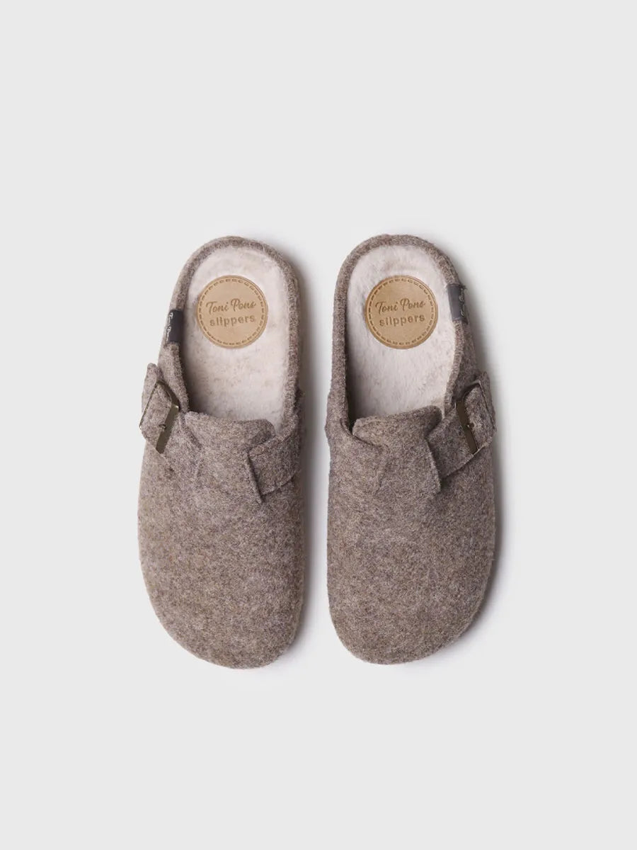 Pantufla para mujer tipo zueco con hebilla | MIMA-FP