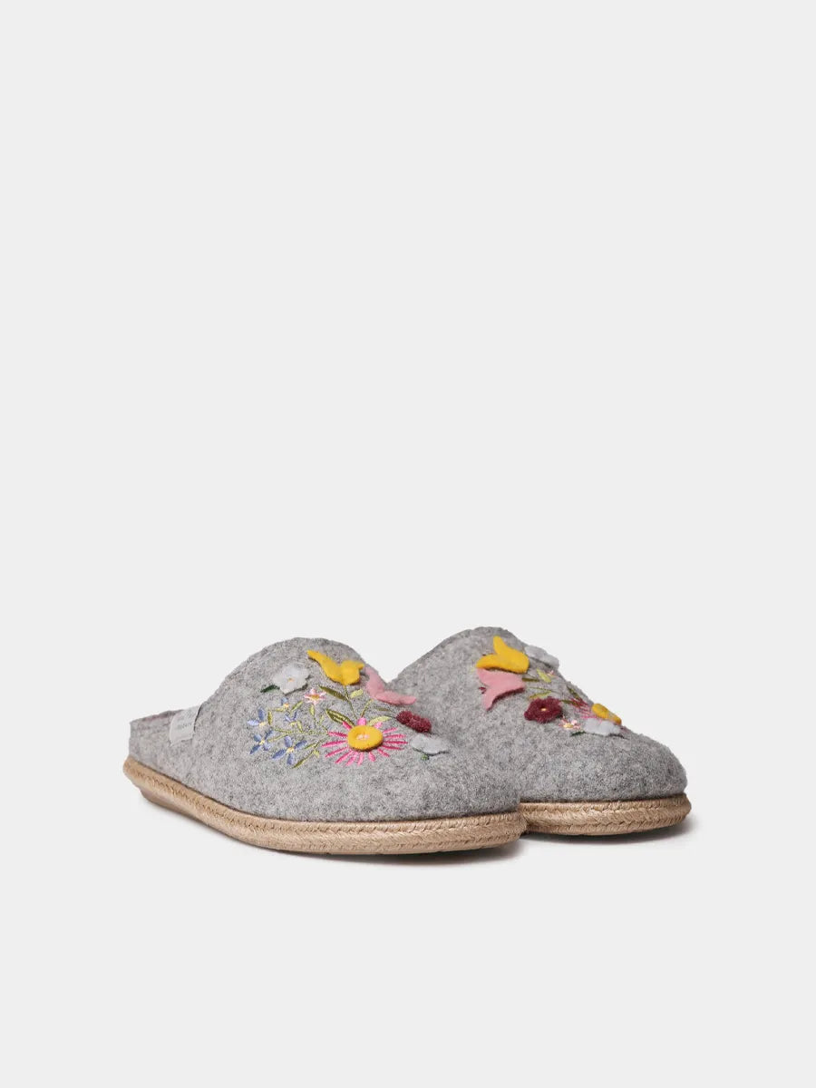 Pantufla para mujer en fieltro con flores | DELI-EF