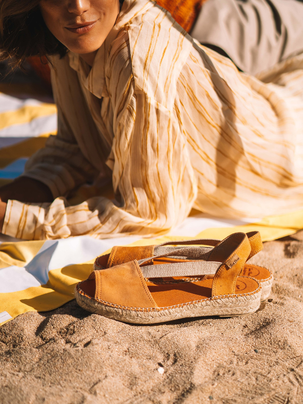 Alpargata plana de ante para mujer | ELLA