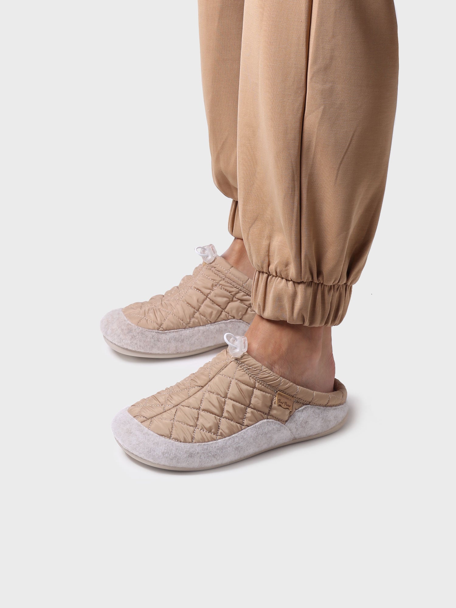 Pantufla para mujer en tejido acolchado y fieltro | MEL-UM