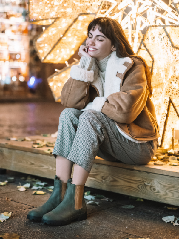 Botines de mujer en piel con elásticos laterales | CARLA-NC