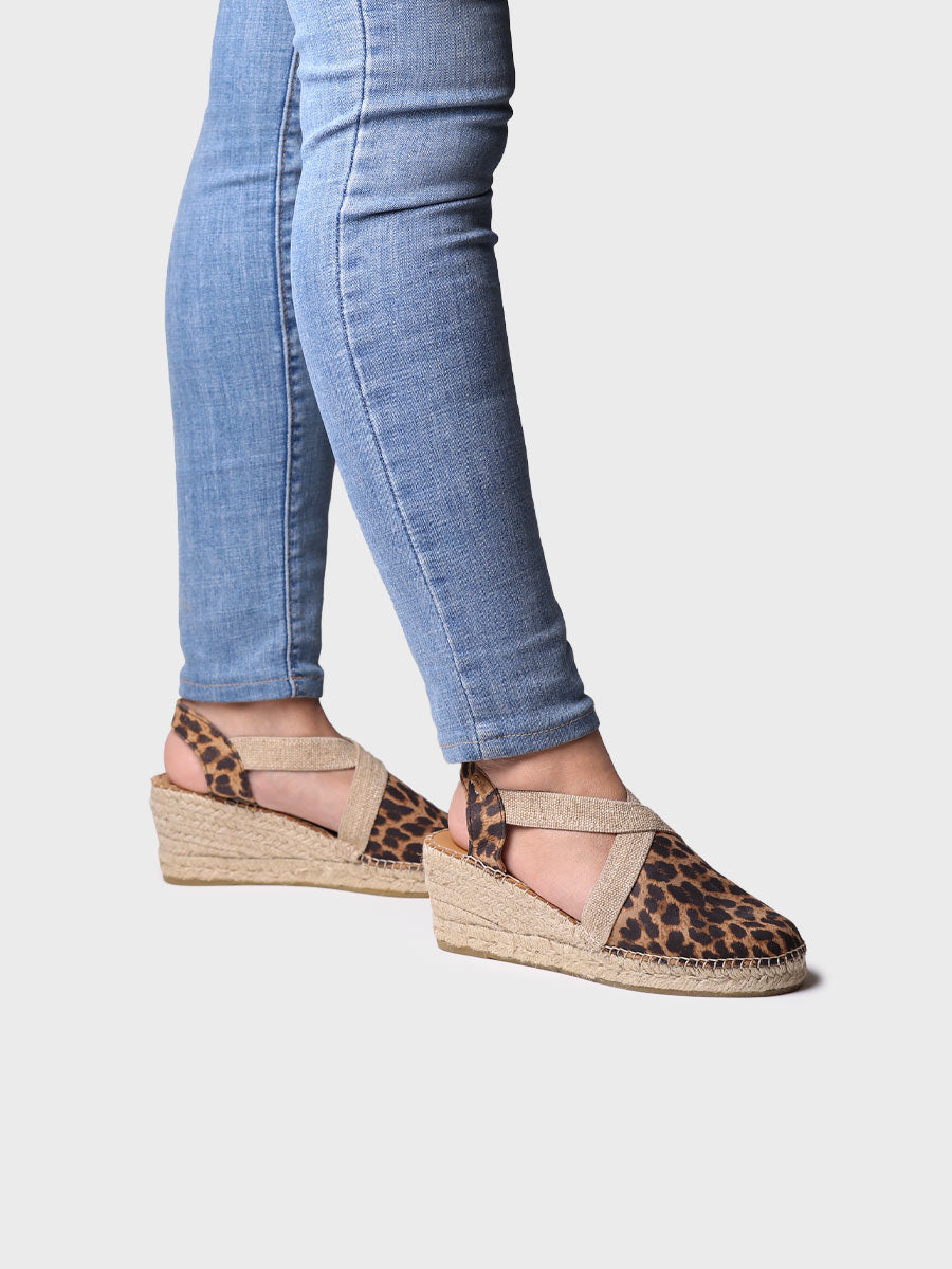 Alpargata de piel con cuña media para mujer | TOSSA